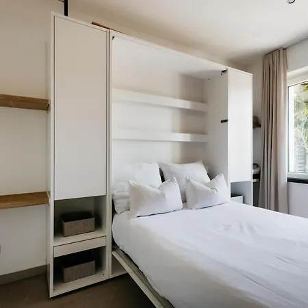 The Edgewater - Park View Апартаменты