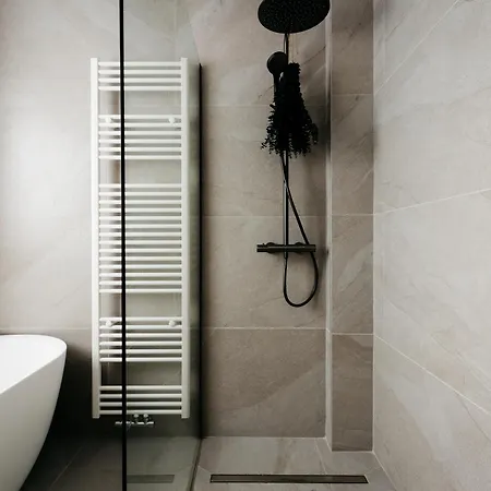 The Edgewater - Park View Апартаменты