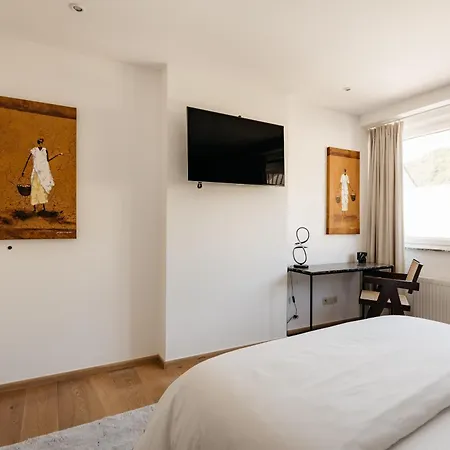 The Edgewater - Park View * 那慕尔