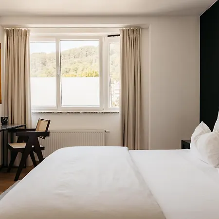 The Edgewater - Park View *